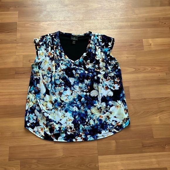 Worthington women’s capped sleeve floral print top V-neck Size Small Petite - Picture 2 of 10